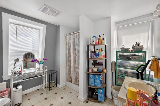 32 Gardner Ave, Swansea, MA 02777