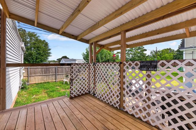 32 Gardner Ave, Swansea, MA 02777