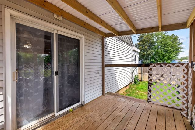 32 Gardner Ave, Swansea, MA 02777