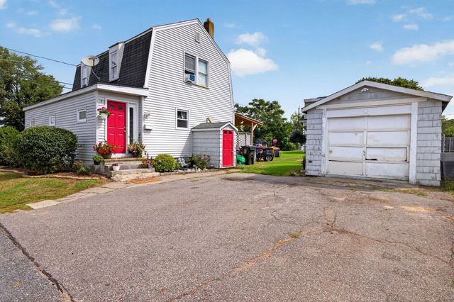 32 Gardner Ave, Swansea, MA 02777