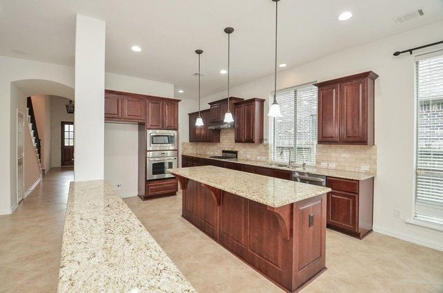 606 Floriencia St, Sugar Land, TX 77479