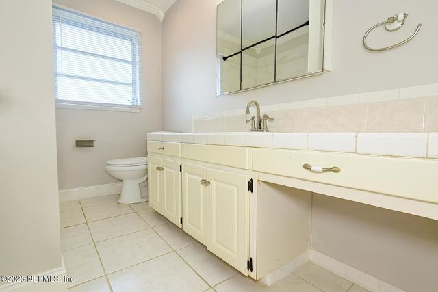 1604 CARBONDALE Drive N, Jacksonville, FL 32208