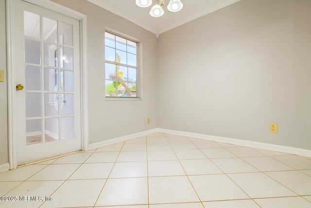 1604 CARBONDALE Drive N, Jacksonville, FL 32208