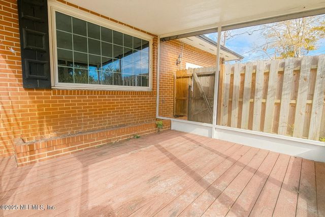 1604 CARBONDALE Drive N, Jacksonville, FL 32208