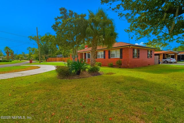 1604 CARBONDALE Drive N, Jacksonville, FL 32208