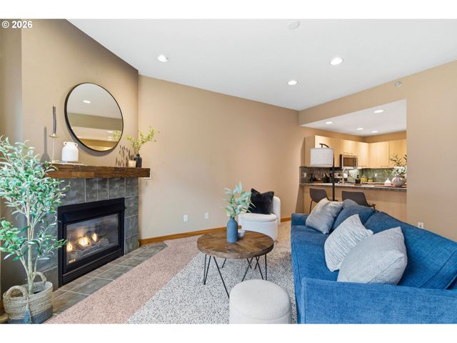 400 W 8TH St 236, Vancouver, WA 98660