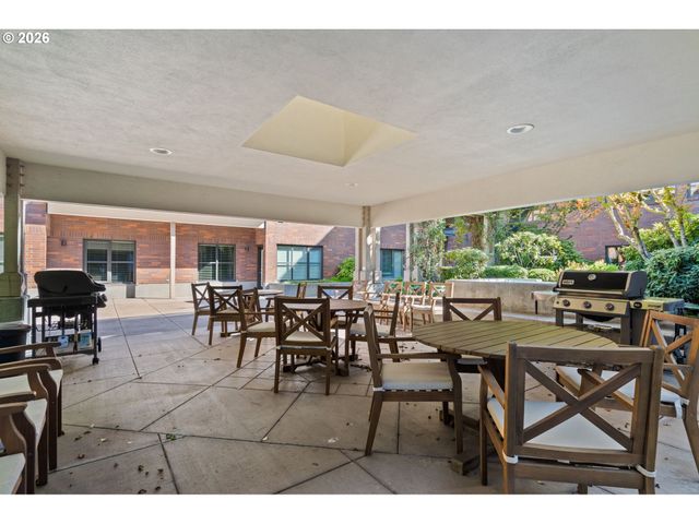 400 W 8TH St 236, Vancouver, WA 98660