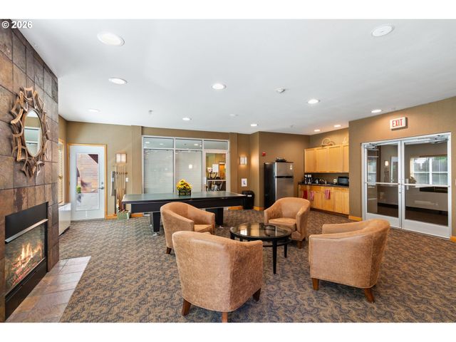 400 W 8TH St 236, Vancouver, WA 98660