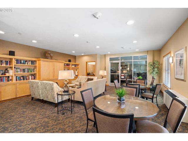 400 W 8TH St 236, Vancouver, WA 98660