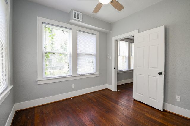 3015 Isabella Street, Houston, TX 77004