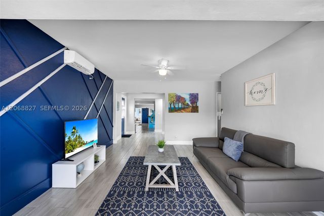 817 SW 12th St, Fort Lauderdale, FL 33315