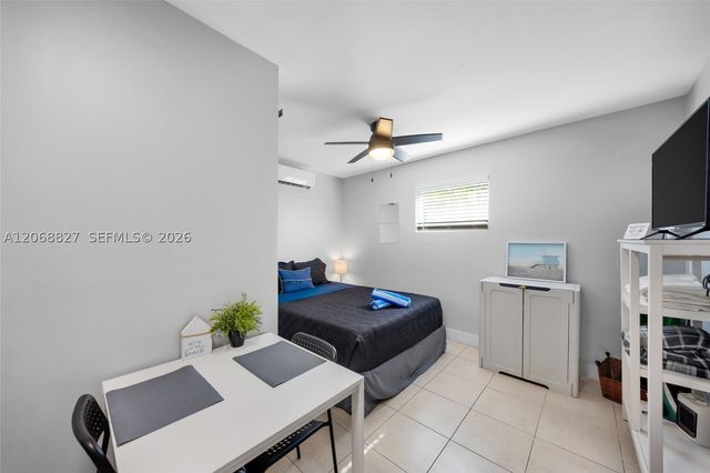 817 SW 12th St, Fort Lauderdale, FL 33315