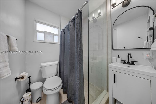 817 SW 12th St, Fort Lauderdale, FL 33315