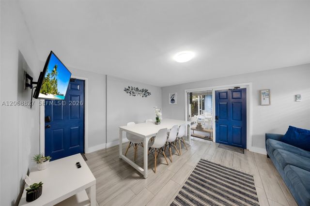 817 SW 12th St, Fort Lauderdale, FL 33315