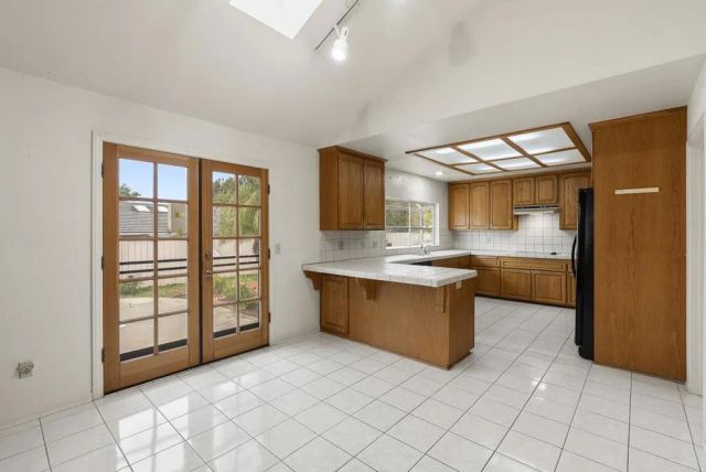7729 Galleon Way, San Diego, CA 92009