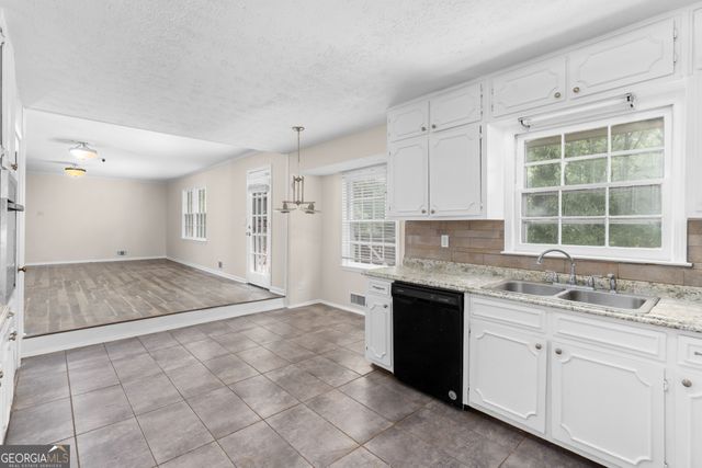 440 Ohern Court, Stone Mountain, GA 30088