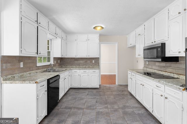 440 Ohern Court, Stone Mountain, GA 30088