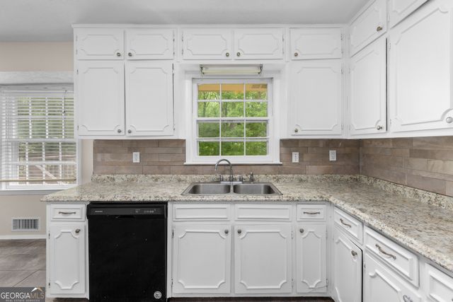 440 Ohern Court, Stone Mountain, GA 30088