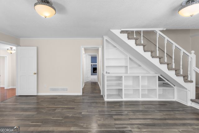 440 Ohern Court, Stone Mountain, GA 30088