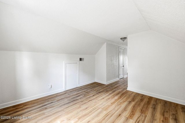 5128 Laughlin Ave, Louisville, KY 40214