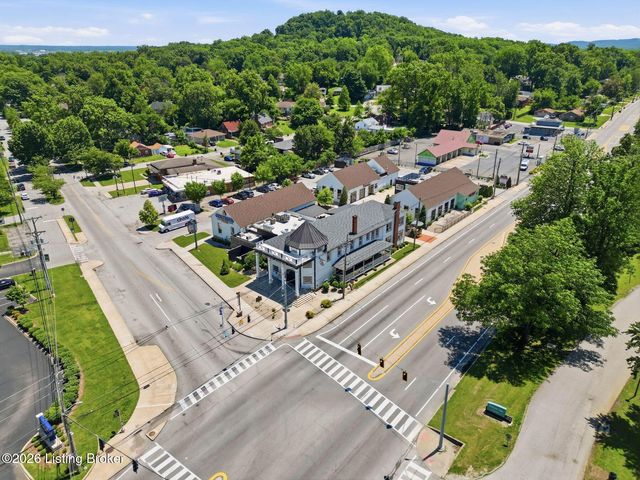5128 Laughlin Ave, Louisville, KY 40214