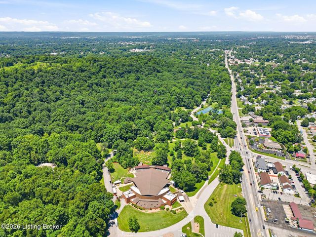 5128 Laughlin Ave, Louisville, KY 40214