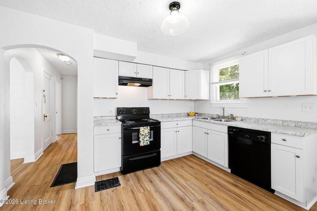 5128 Laughlin Ave, Louisville, KY 40214