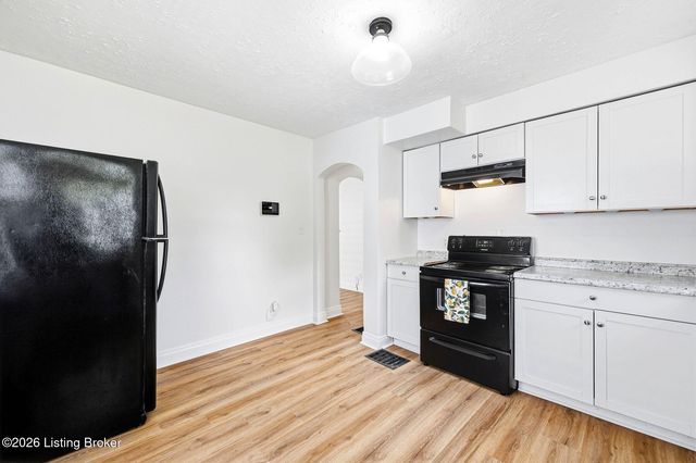 5128 Laughlin Ave, Louisville, KY 40214
