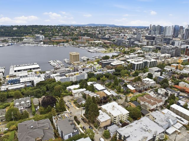 565 -569 Lee Street, Seattle, WA 98109