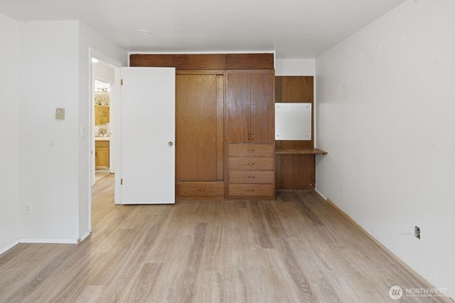 565 -569 Lee Street, Seattle, WA 98109