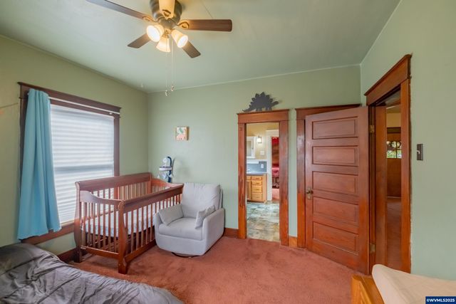 363 S 2nd St, Lebanon, OR 97355