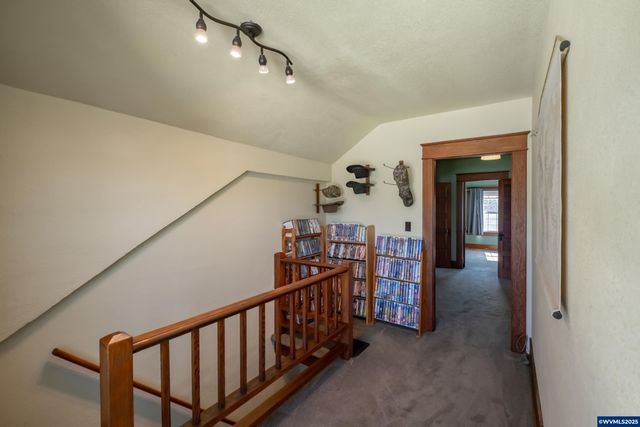 363 S 2nd St, Lebanon, OR 97355