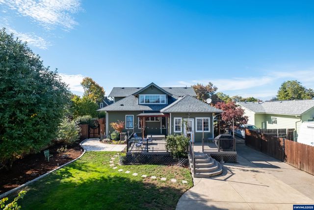 363 S 2nd St, Lebanon, OR 97355