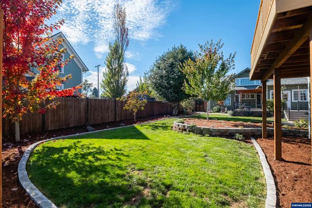 363 S 2nd St, Lebanon, OR 97355