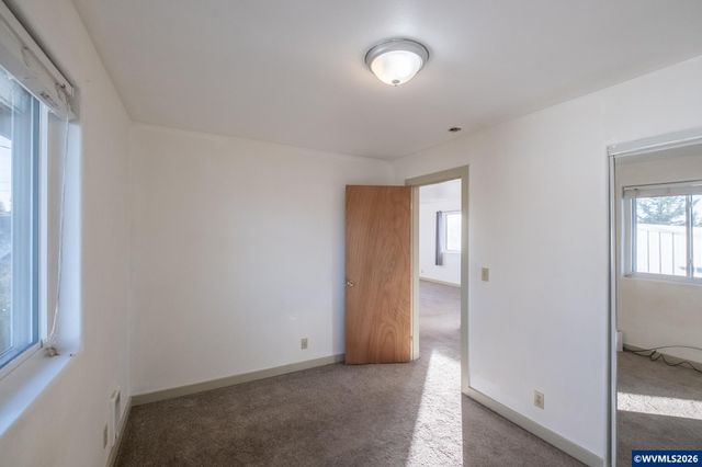 363 S 2nd St, Lebanon, OR 97355