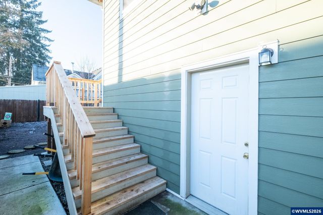 363 S 2nd St, Lebanon, OR 97355