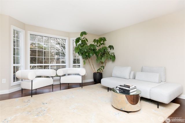 6304 110th Avenue NE, Kirkland, WA 98033