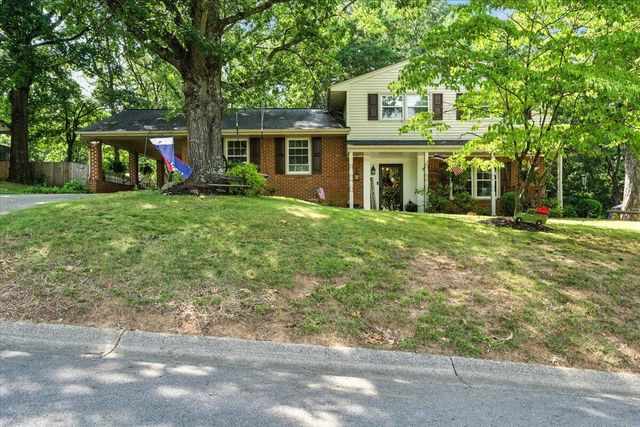 2831 Westclub DR, Salem, VA 24153