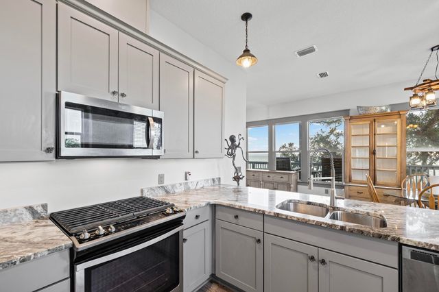 305 Garcon Point Road, Milton, FL 32583