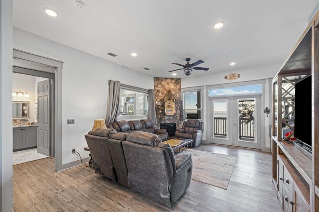 305 Garcon Point Road, Milton, FL 32583