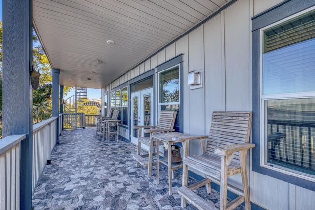 305 Garcon Point Road, Milton, FL 32583