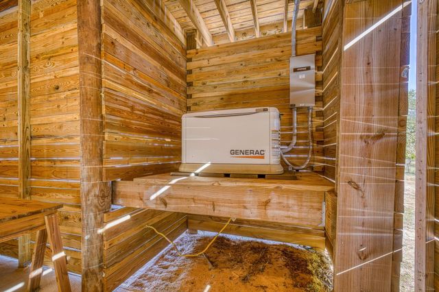 305 Garcon Point Road, Milton, FL 32583