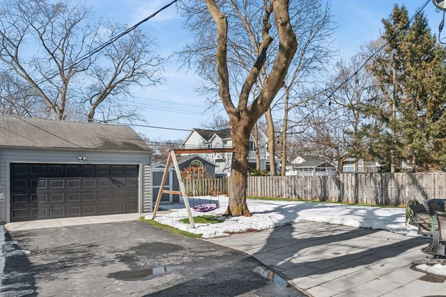 1444 Sycamore Lane, Northbrook, IL 60062