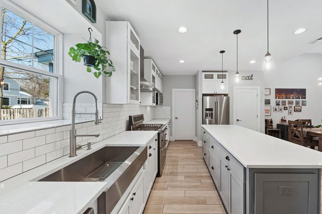 1444 Sycamore Lane, Northbrook, IL 60062