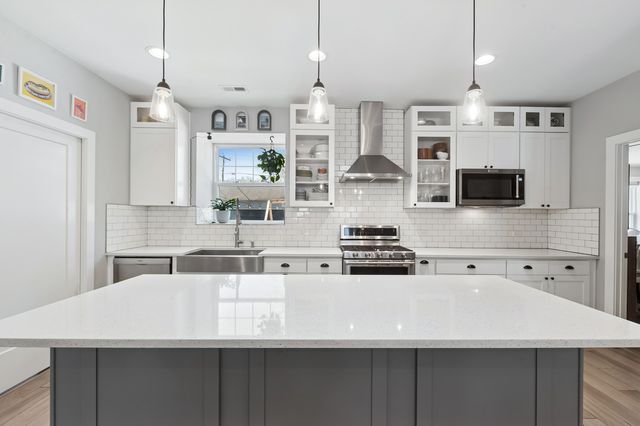 1444 Sycamore Lane, Northbrook, IL 60062