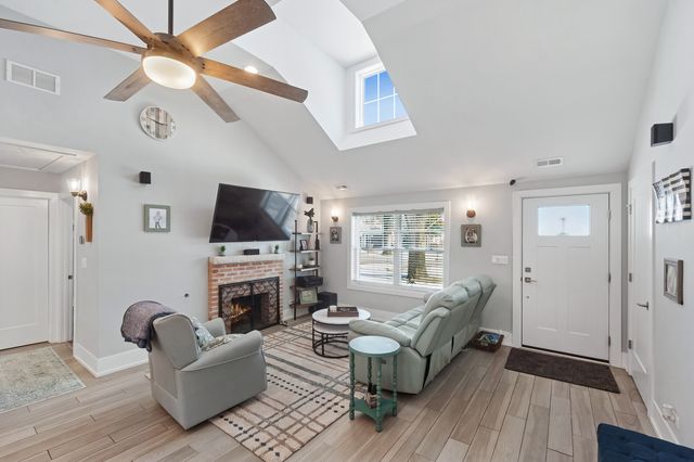 1444 Sycamore Lane, Northbrook, IL 60062