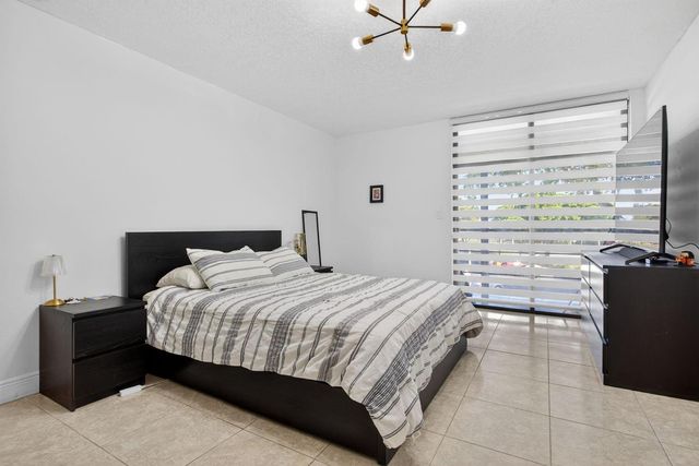 6301 N University Drive 319, Tamarac, FL 33321