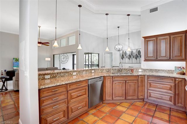 6535 Valen Way Apt 202, Naples, FL 34108