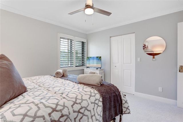 6535 Valen Way Apt 202, Naples, FL 34108