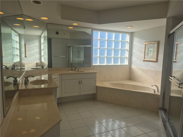 2900 N Highway A1a None 4D, Fort Pierce, FL 34949